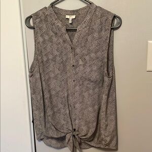 Joie Gray Sleeveless Button Down Blouse